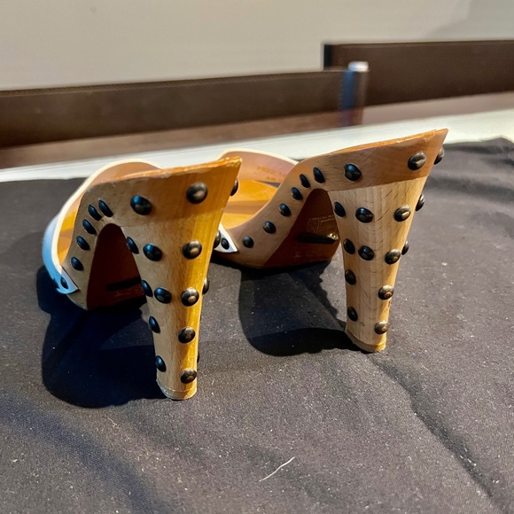 Dolce & Gabbana Heels - Picture 4 of 7